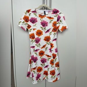 H&M floral short-sleeve dress